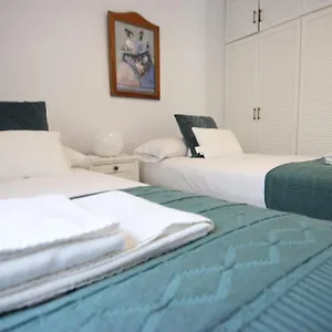 Apartamento Rentalsevilla Espacioso En La Alameda De Hercules Con Parking, Sevilla