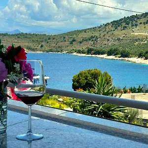Full Moon Apartamento Ksamil